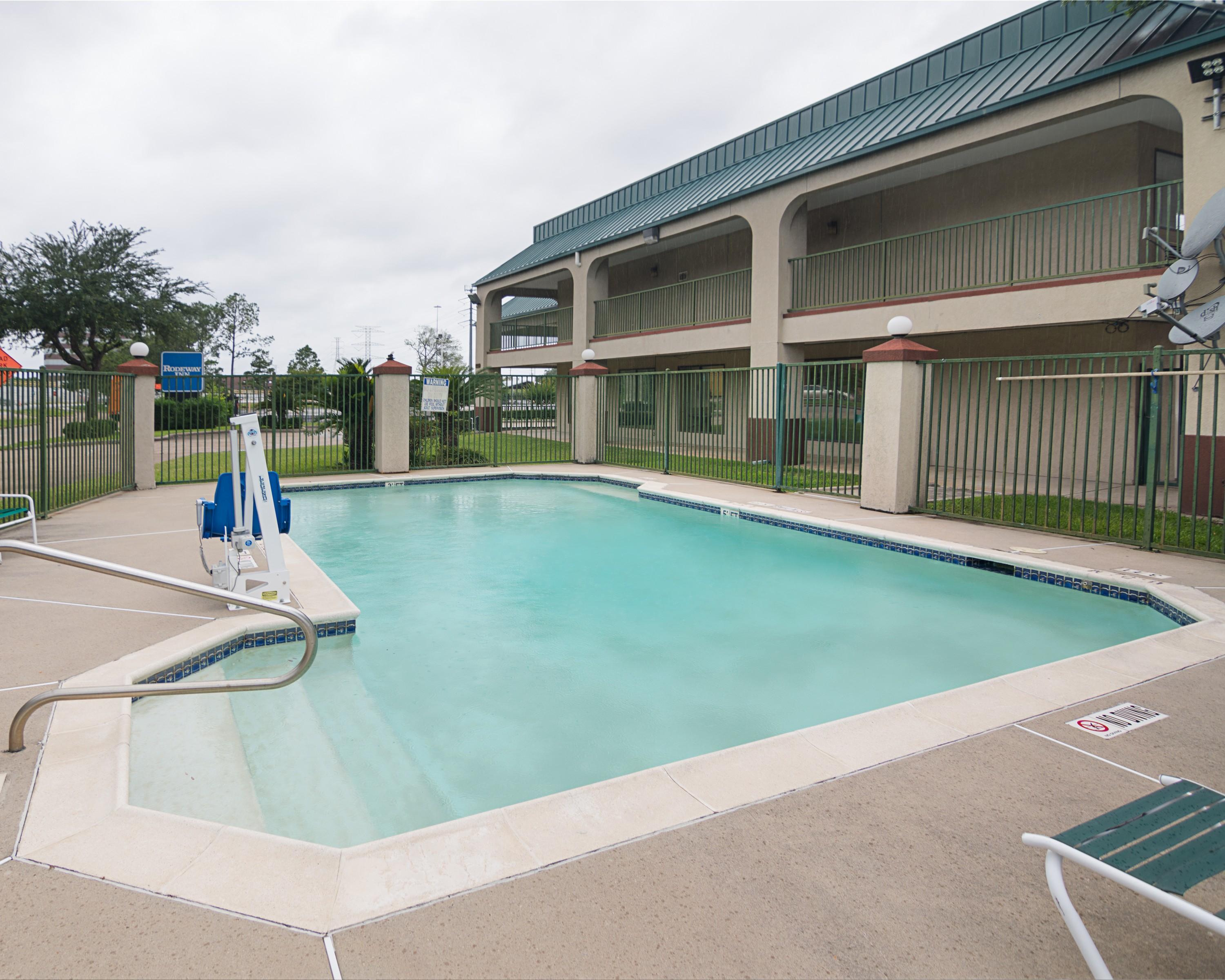 Rodeway Inn & Suites Hwy 290 Nw Houston Bagian luar foto